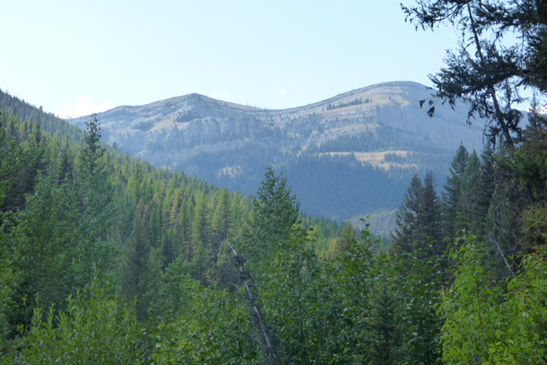 Hiking down off Switchback Pass